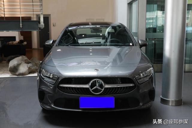 奔驰A级、宝马1系、奥迪A3哪款“乞丐版”最值得买？