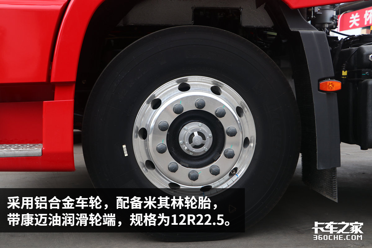 43万开走600马力怪兽，旗舰KX改款了，这内饰你给多少分？