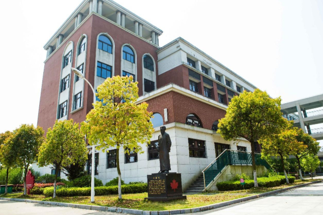 上海十大“土豪学校”，处处透露贵族气息，学费一年5万起步