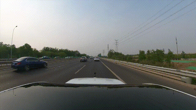 试驾小鹏P7「超长版电动超跑」！智能驾驶实用，续航里程不虚标