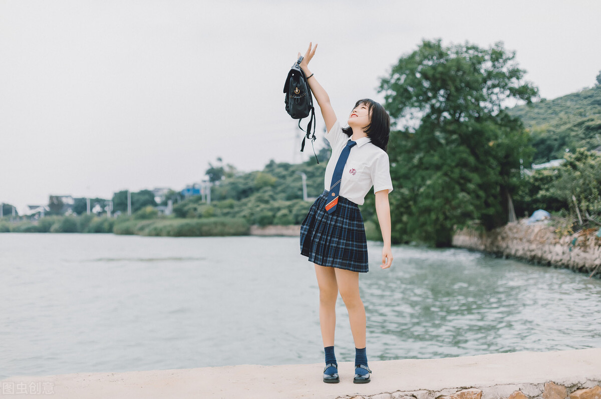 中考满分作文6篇（主题：青春）