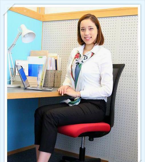 天生没有四肢，婚内出轨5人，交小20岁女友，日本美女就这审美？