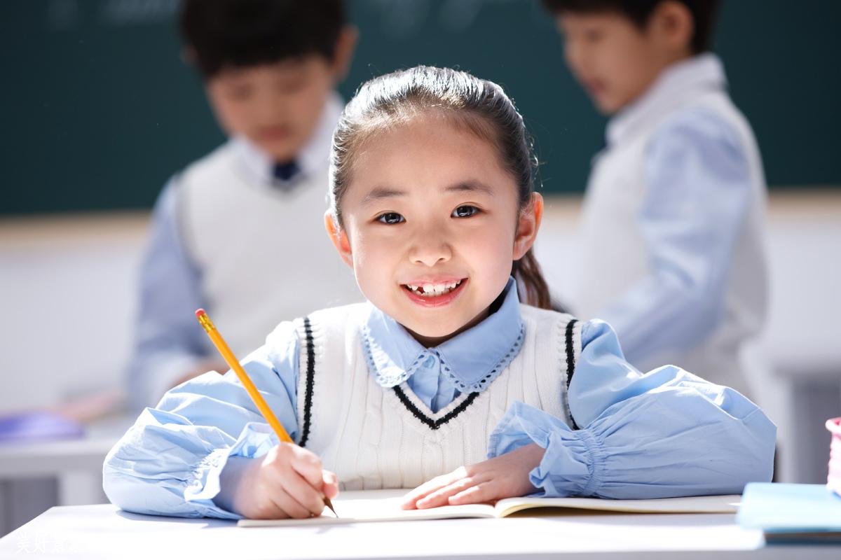 什么会什么造句子（说白了）——根据此内容重写一个长度36到50字的纯文本标题

重写标题：什么会什么造句子的通俗解释及内容改写要求说明