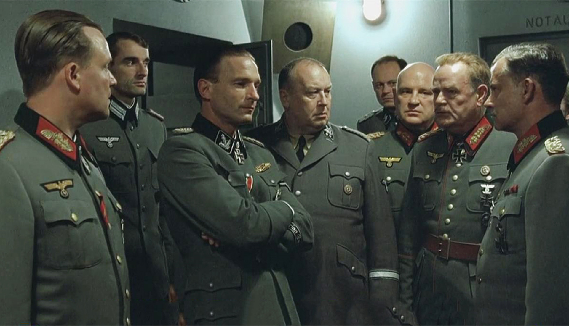 千万别被好莱坞的战争片给骗了，真实的二战德军，绝对没那么弱