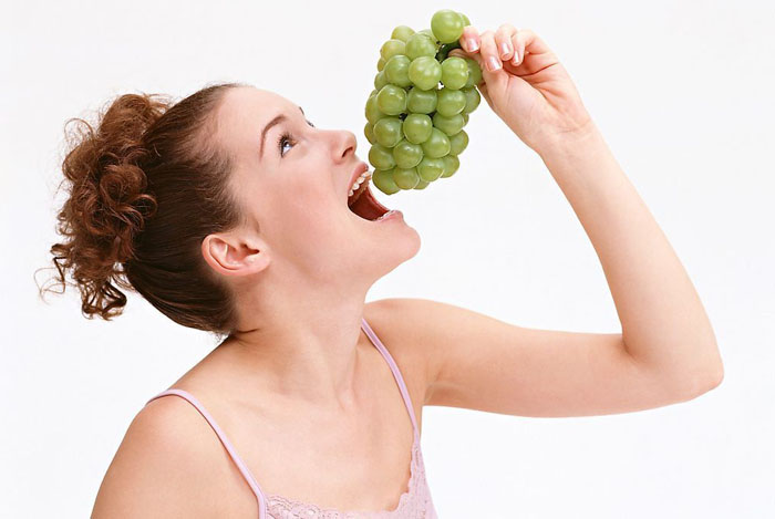 怀孕期间,有几样“酸性食物”孕妈要少吃,第一样可能会引起宫缩