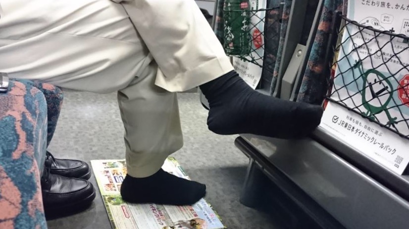 日本人的脱鞋的习惯，让一些国人难以接受