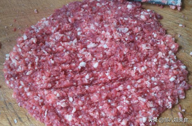 牛肉餃子餡的做法,
