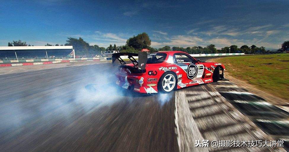 赛车手机背景(摄影技术课:怎么拍好赛车比赛,掌握高速快门使用技法)
