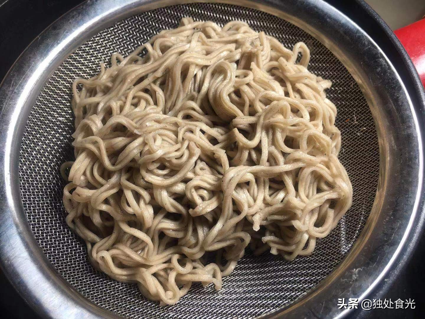 荞麦面煮几分钟熟（分享3种做法美味无负担）