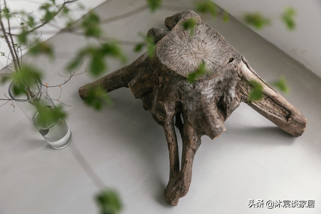追求极简主义的夫妻，客餐厅家具不超10件，真的是越简单越高级
