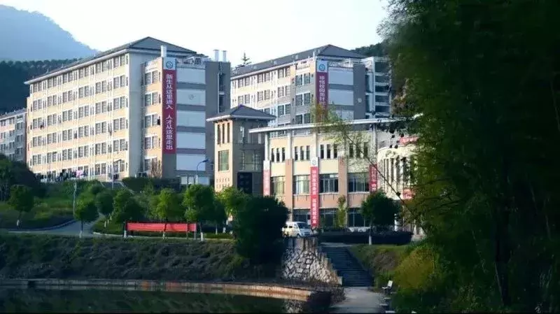 福建省内专科宿舍哪家强?看完小编想申请包年入住!