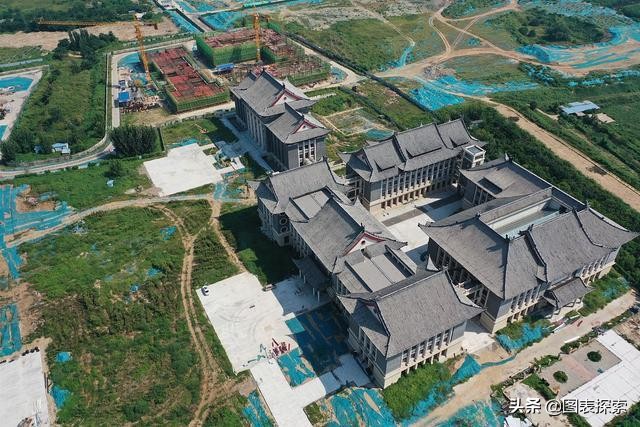 河南大学布局郑州，未来会拉近和郑州大学的距离，上演龙争虎斗！