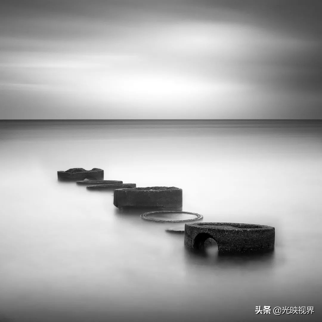 静谧的孤独-黑白极简主义摄影奖作品