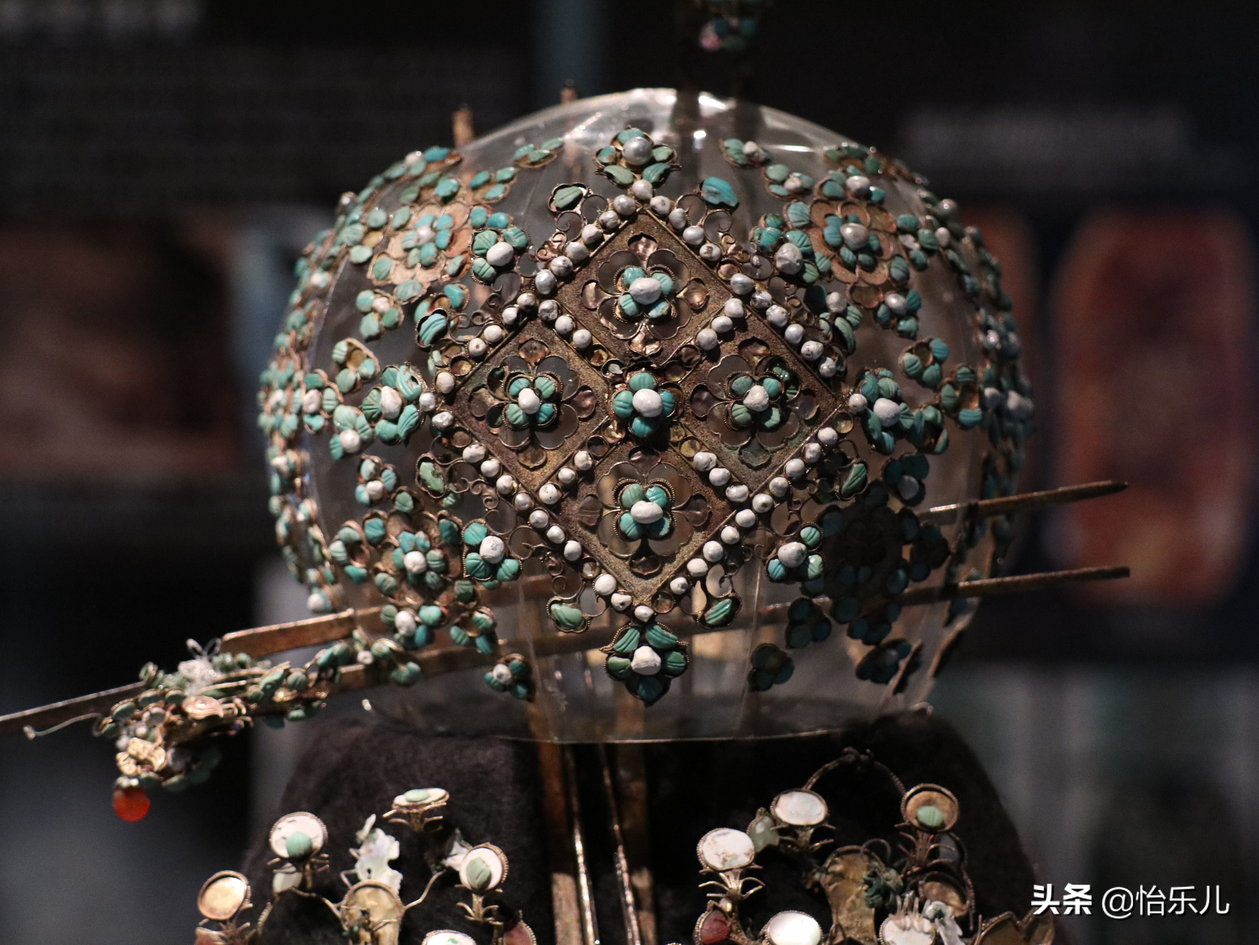 来首博,看25岁唐代公主的金冠,这可是世界上唯一一套