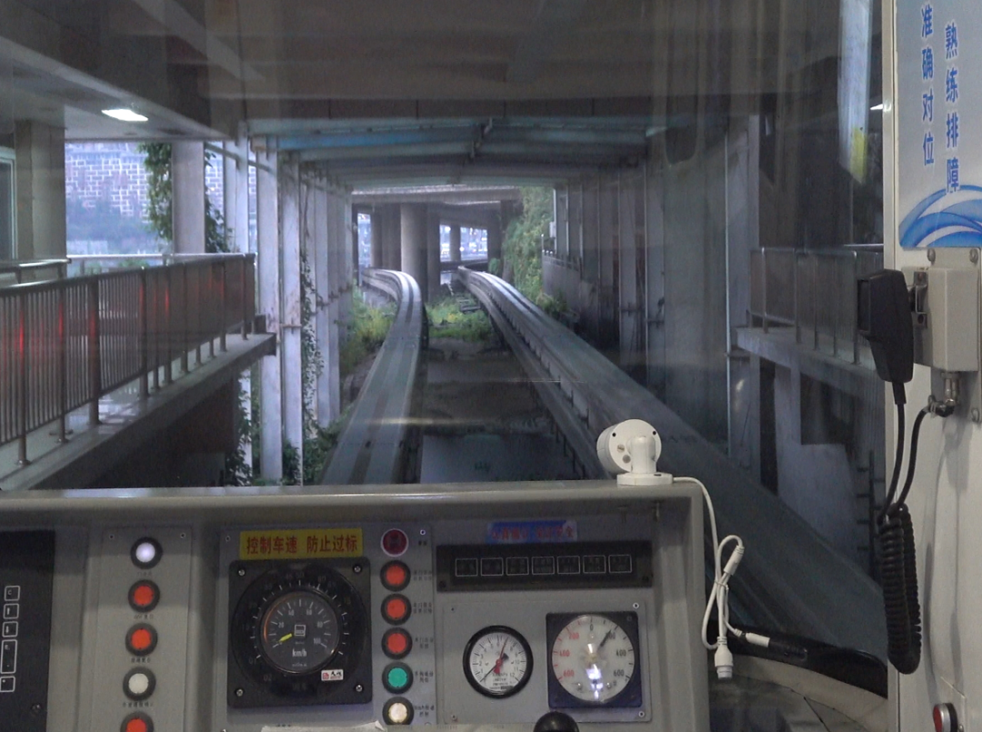 硬盘里充满回忆的老旧视频，现在可以免费修复成4K了