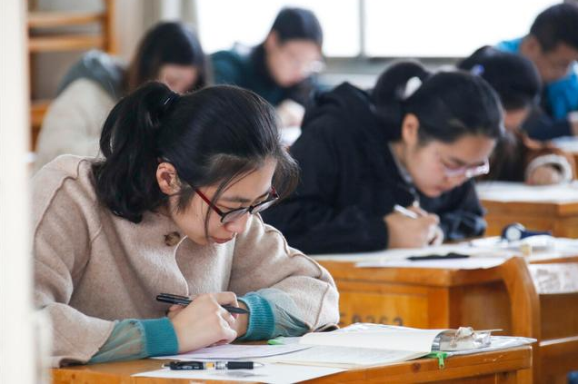 事业单位编制调整，6类岗位员工值得高兴，铁饭碗升级为金饭碗