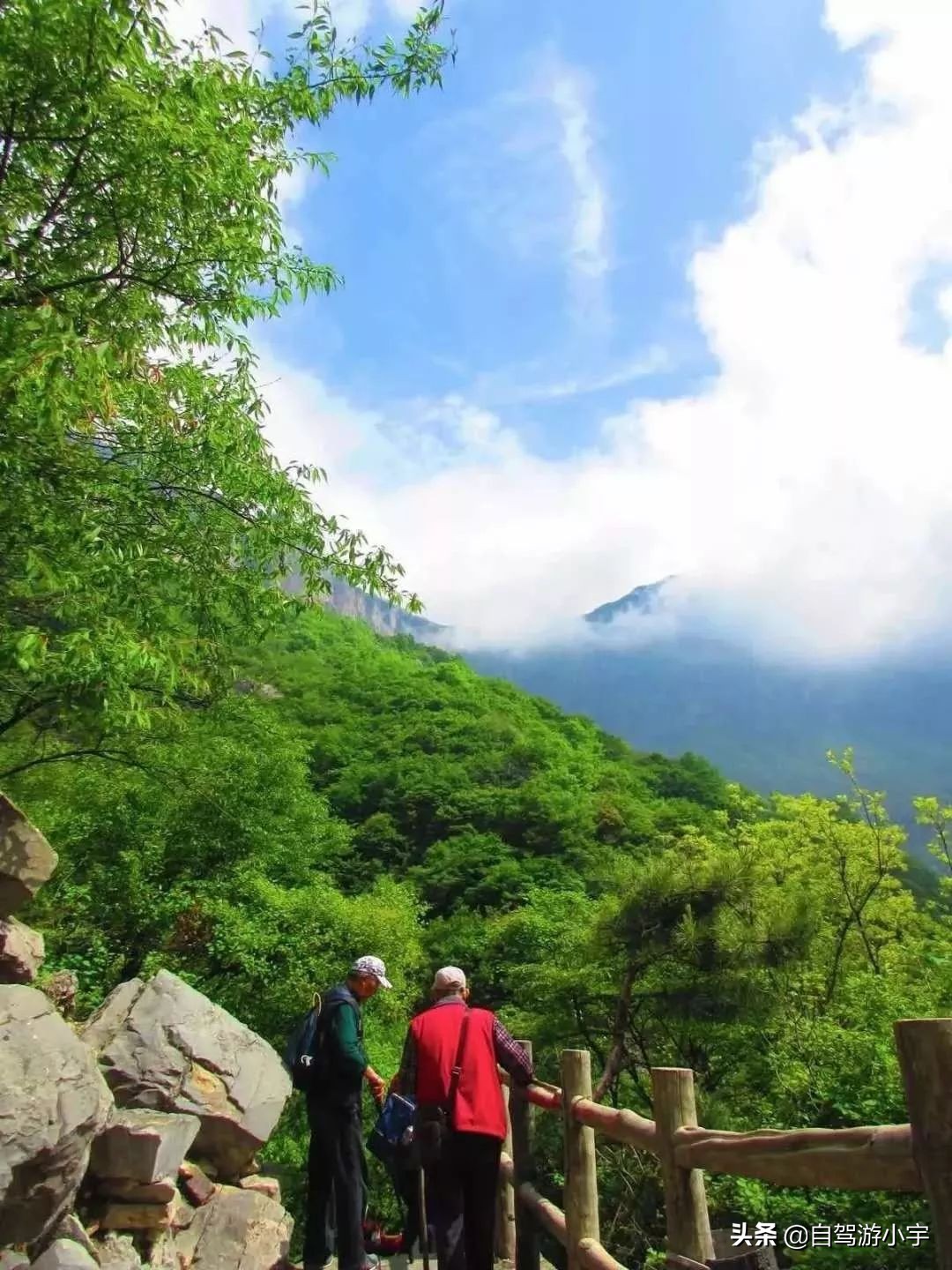 关山天柱峰| 一峰擎日月 千仞锁云间