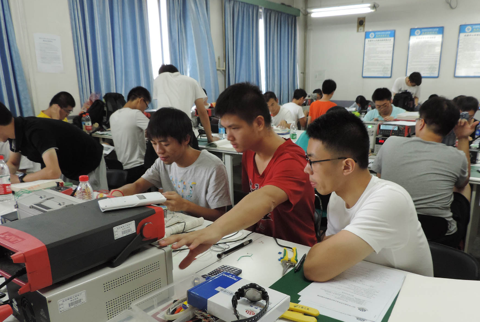 大专院校也有区分，高等专科学校和职业技术学院有啥不同？