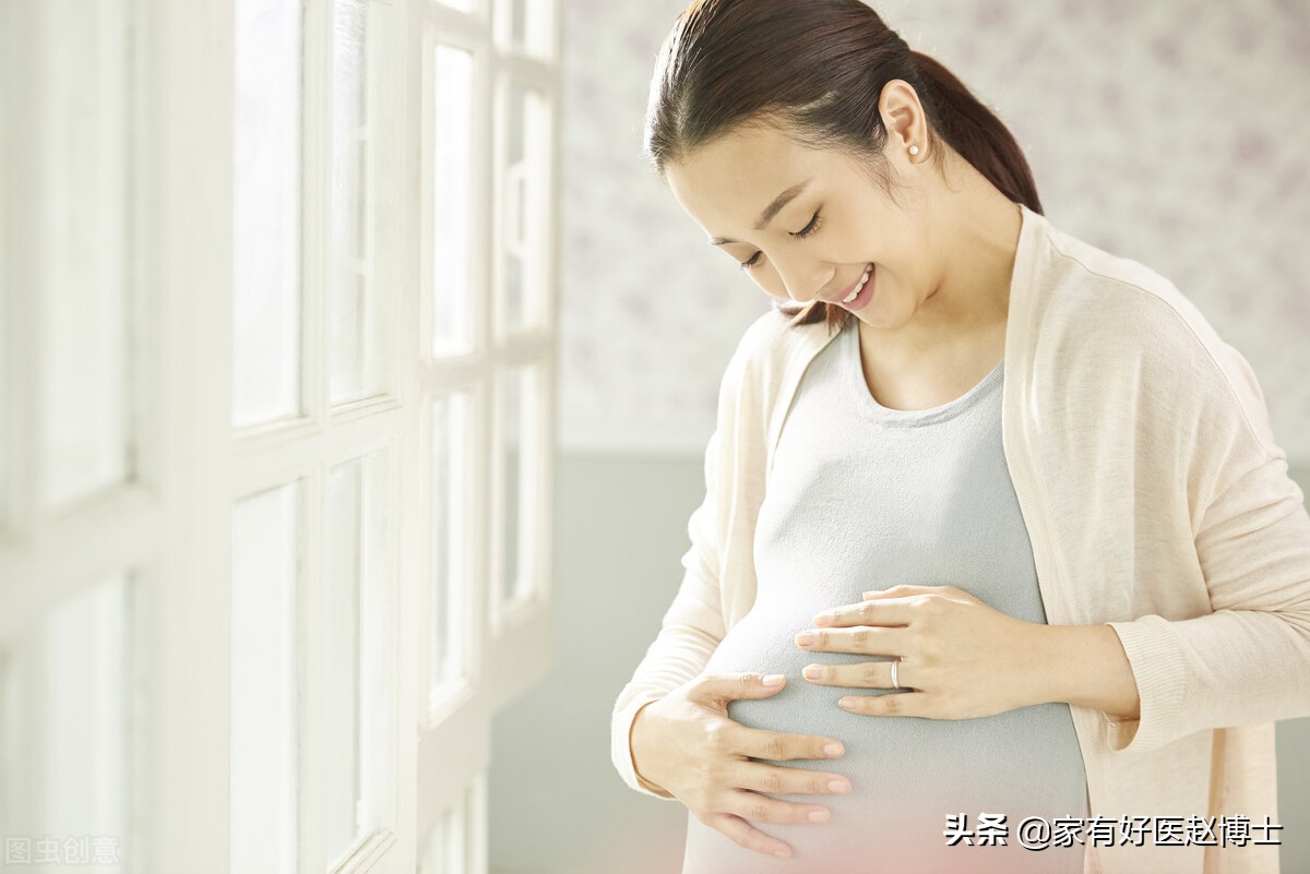 尿频、尿急、尿痛！尿路感染为何女性高发，预防与用药有何讲究？