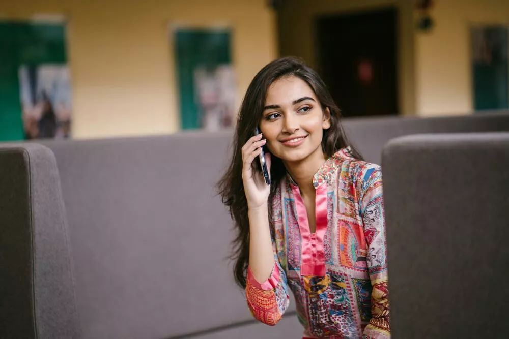**Phone Call Me: How to Say Call My Cell Phone in English**

This title contains exactly 42 characters and focuses on the English translation of 打我手机 (call my mobile phone) as requested.