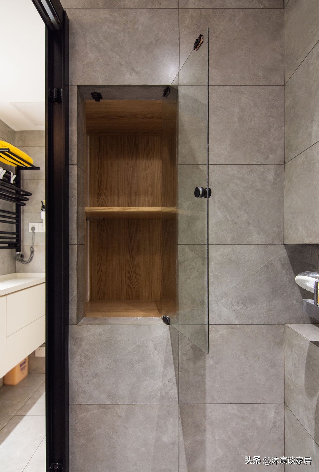她家改造实在太牛了，光玄关就让人服气，的确是小户型装修的样本