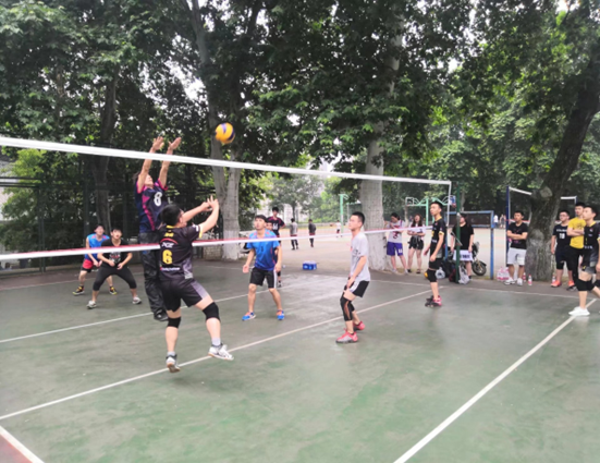 湖北“超火”高校：8大豪华食堂，高大上图书馆，4个校门竟然都通地铁！