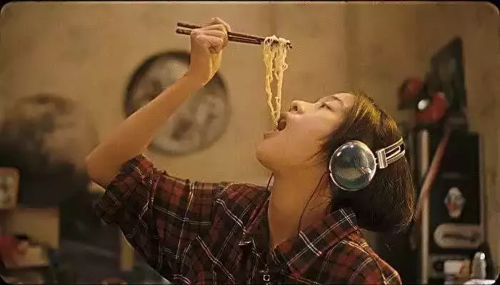 杀人不见血的亲情:生下你,却不把你当人