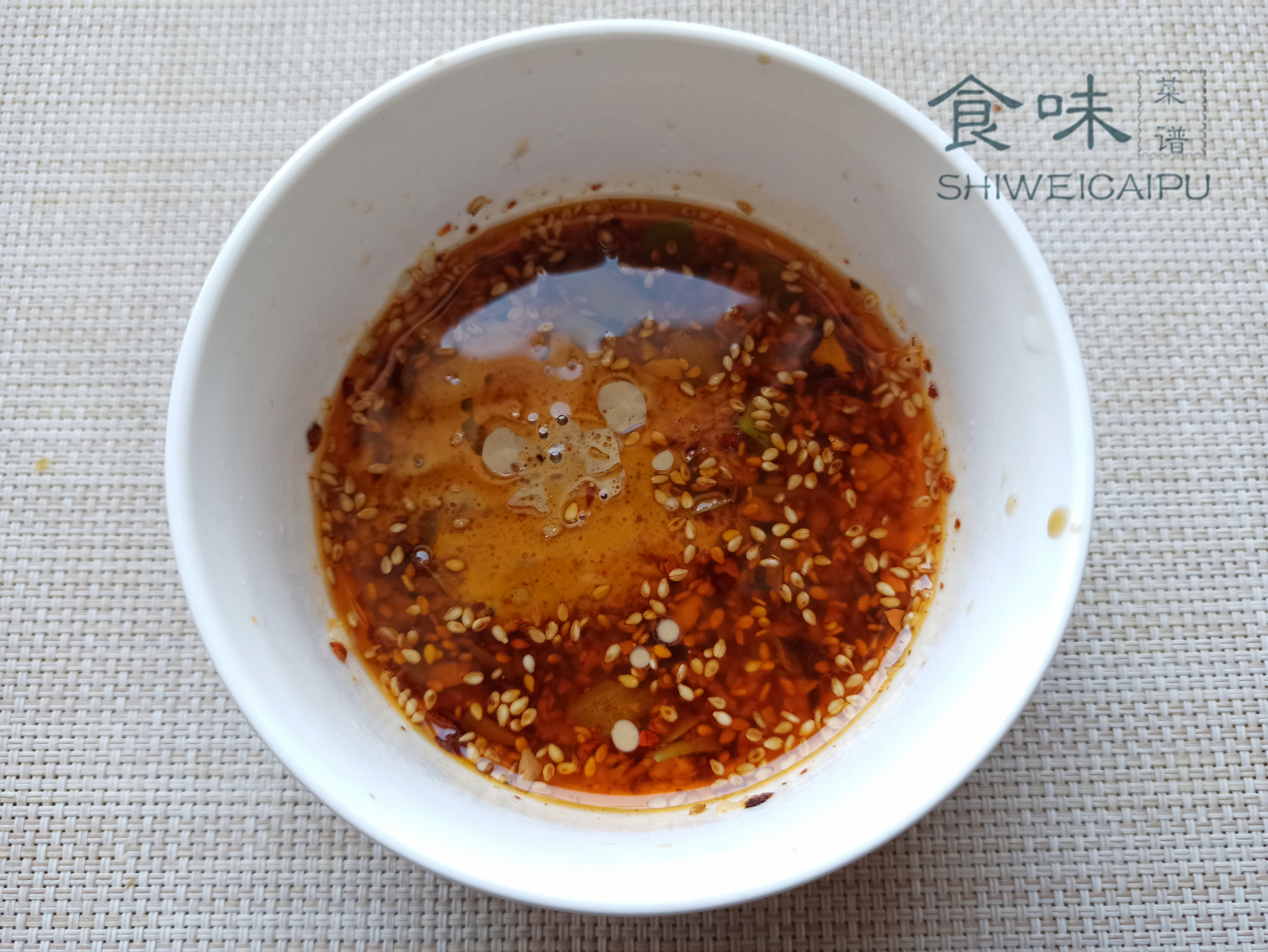 比凉皮还好吃吸汁面藕，香辣爽口，3块钱做一盆，一口一个超过瘾