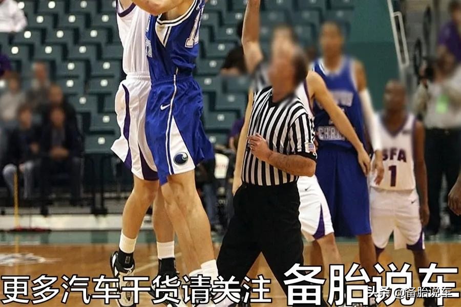 手动挡换挡到底看转速，还是看时速？什么时候换挡才最省油