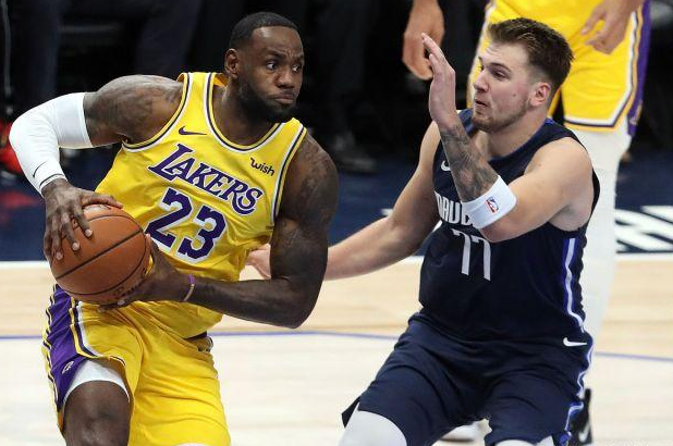 nba為什么全是圖文（騰訊NBA登上熱搜！NBA與視頻直播說再見 今后只剩圖文直播？）