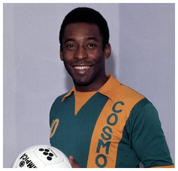 18年世界杯贝利(桑巴军团的第一神锋,美丽的"黑珍珠"—贝利)