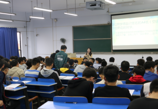 河南高考人数125万，20.4万人已被提前录取，网友称赞有先见之明