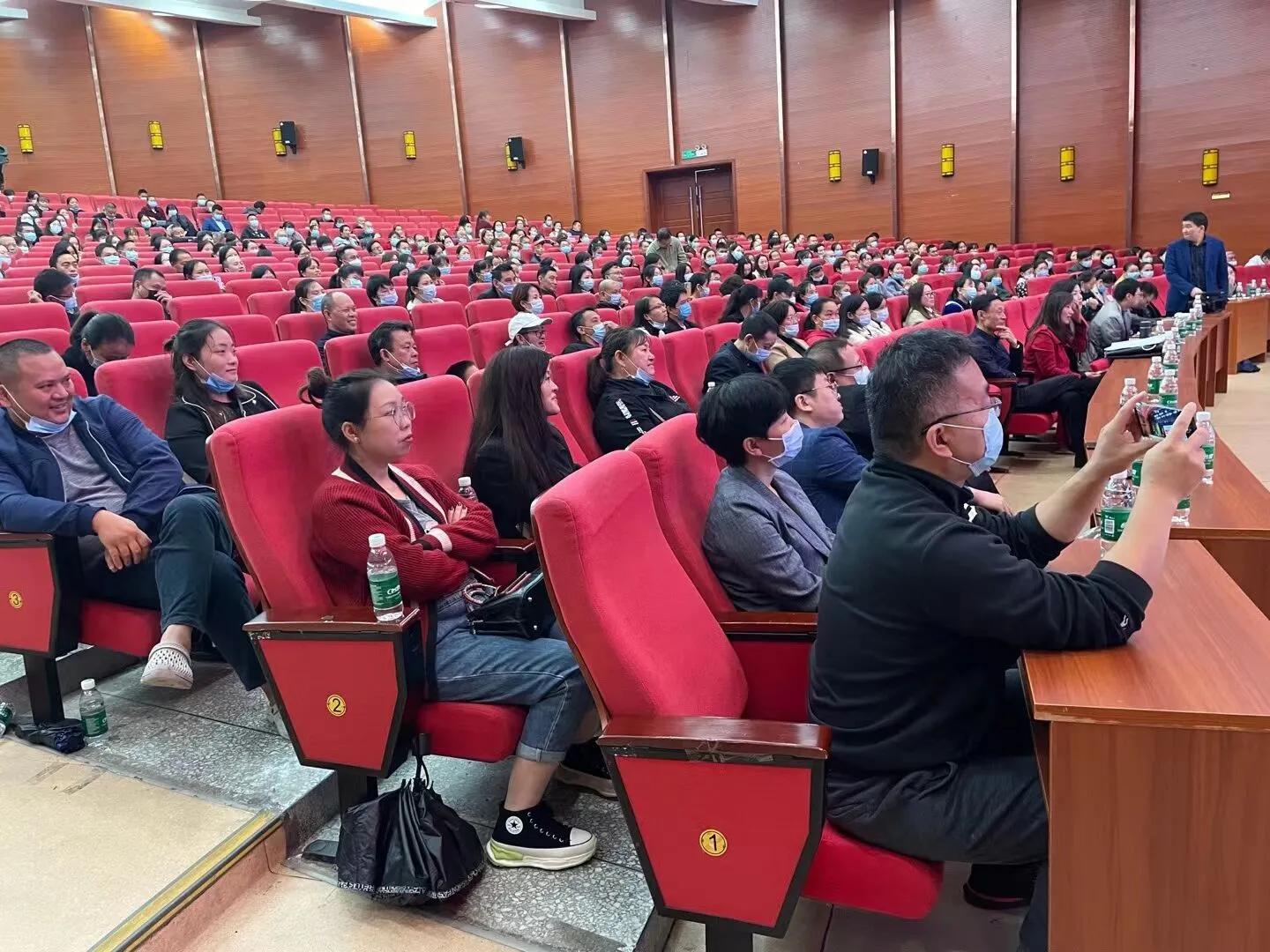 点赞！这场家长会开得真精彩，广安实验学校的家长们收获满满