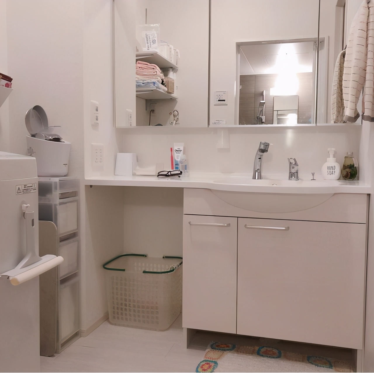 日本女孩的27㎡公寓，小空间功能十分强大，一个人的日子太舒适了