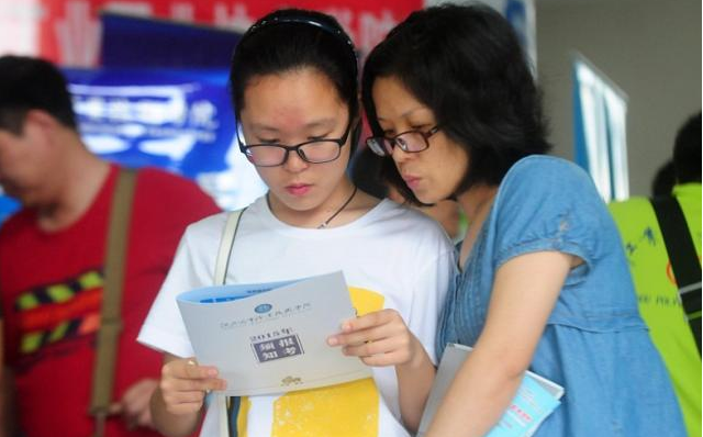 大一新生刚开学，有必要带电脑吗？辅导员给出的建议很中肯