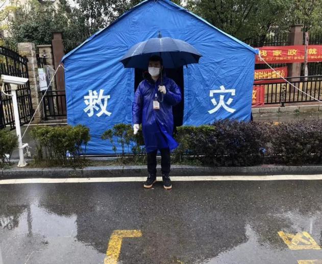 这群武汉归乡大学生：主动隔离，主动请战，还捐出全部奖学金