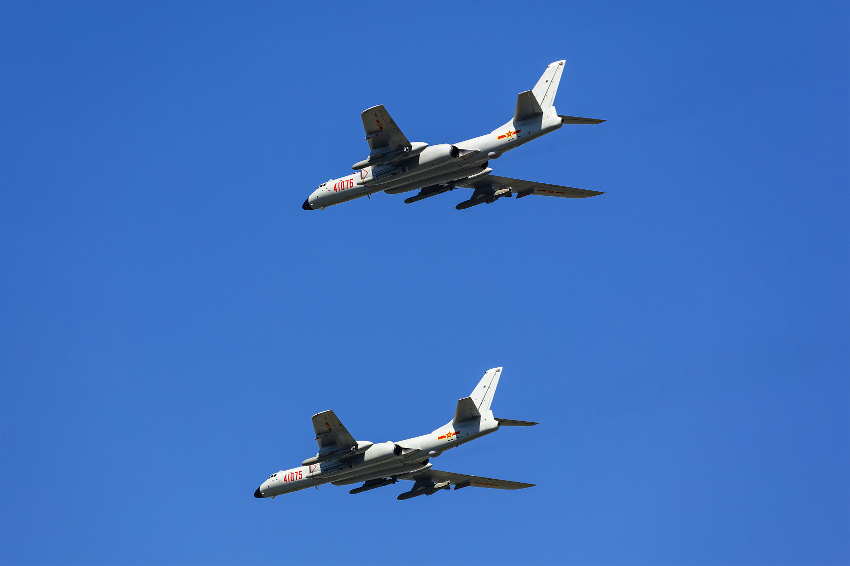 ���г̸ĵ�׼ս�Ժ�ը����50����Խ��Խ�ܵ��й����ӵĺ�-6��ը��