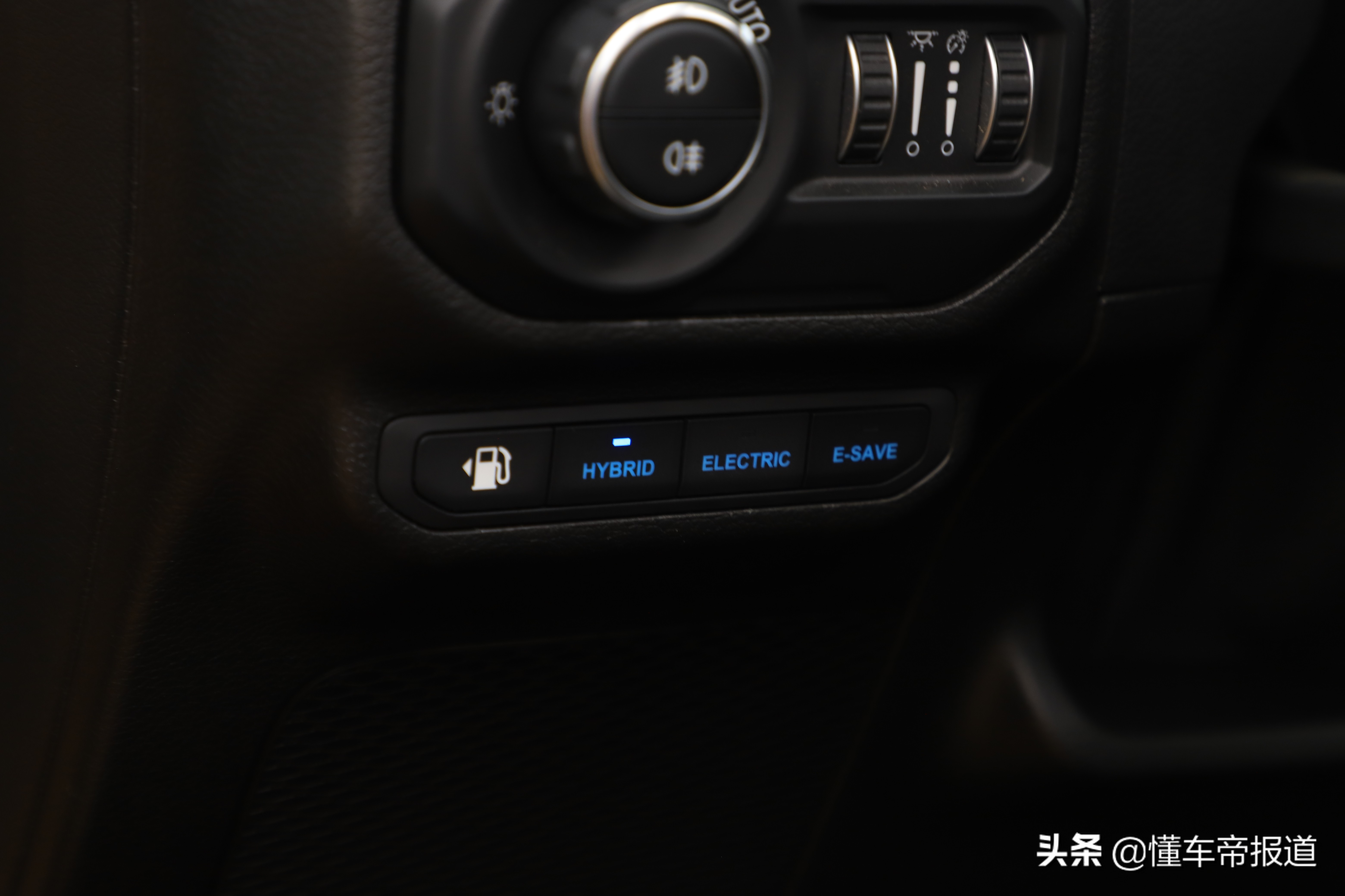 新车｜弥补短板，提升极限，可以上绿牌的Jeep牧马人4xe抢先体验