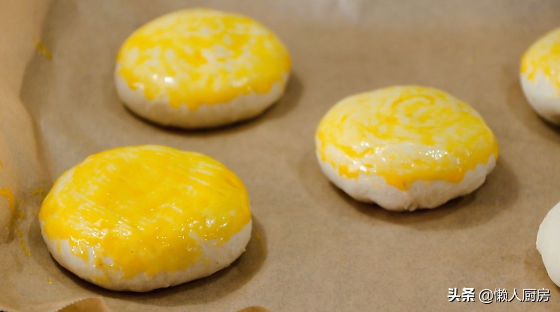 天气越冷，红薯越来越甜，遇到酥皮红薯饼别手软，3张手抓饼搞定