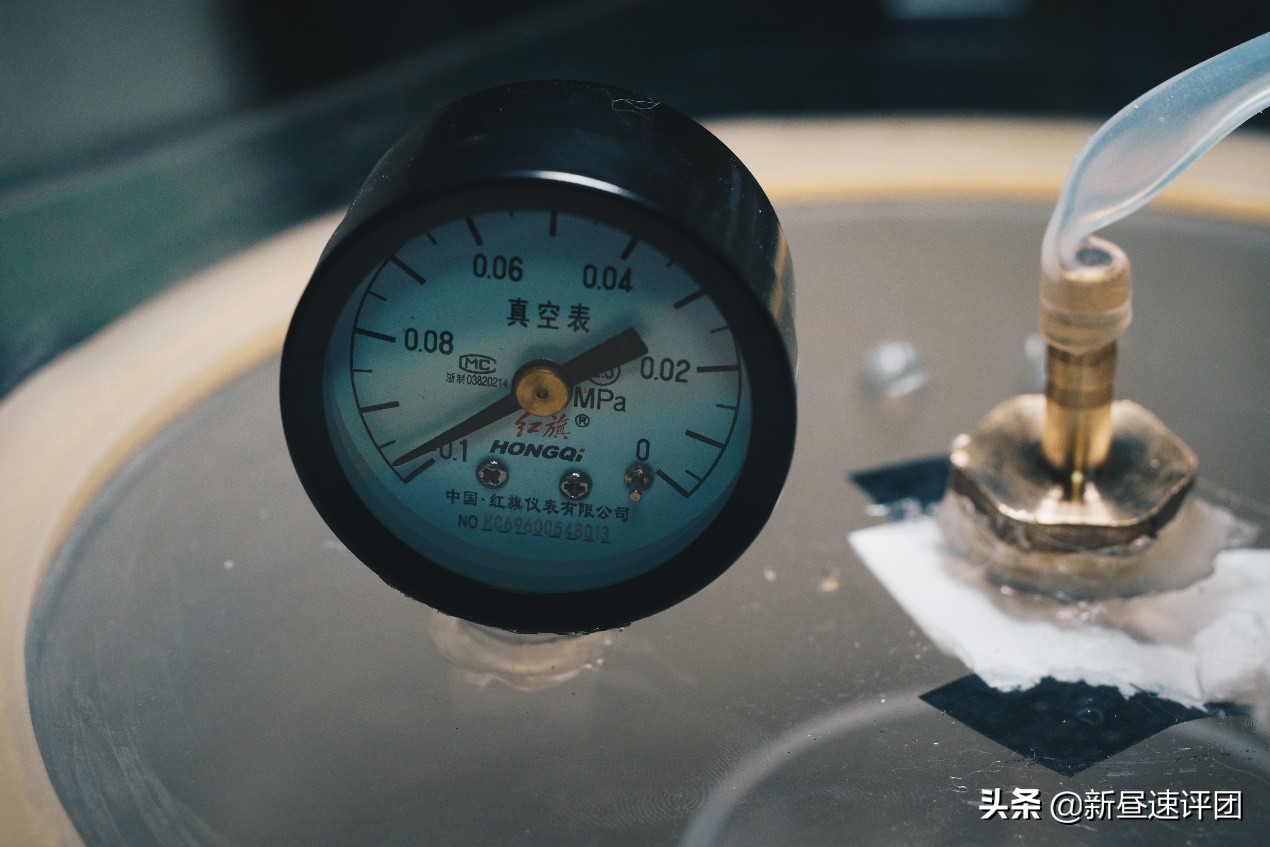 200元加一个锅，在家自制滴胶和硅胶模具用 负压真空机