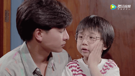 ​2岁出道年赚百万，被父母当提款机的童星小小彬，现状令人唏嘘