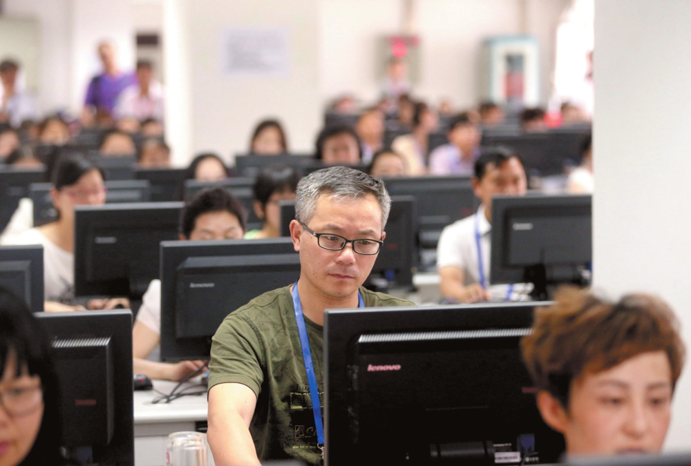 江苏高考作文仅755个字，有30字老师不认识，阅卷组长却打了满分