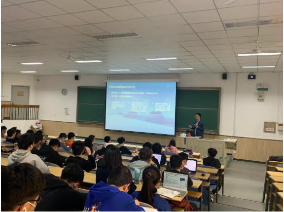 为智慧城市、智慧交通赋能！欢迎报考北京交通大学计算机与信息技术学院！