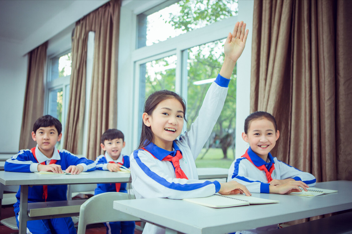 上公立学校和私立学校的学生，长大后差距很大，家长：确实如此