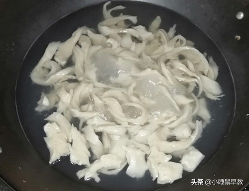 孜然面筋的做法（掌握这三个技巧面筋香辣过瘾）