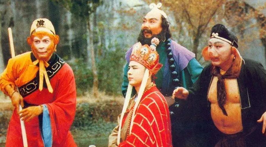 三打白骨精概括1000字左右西游记之孙悟空三打白骨精