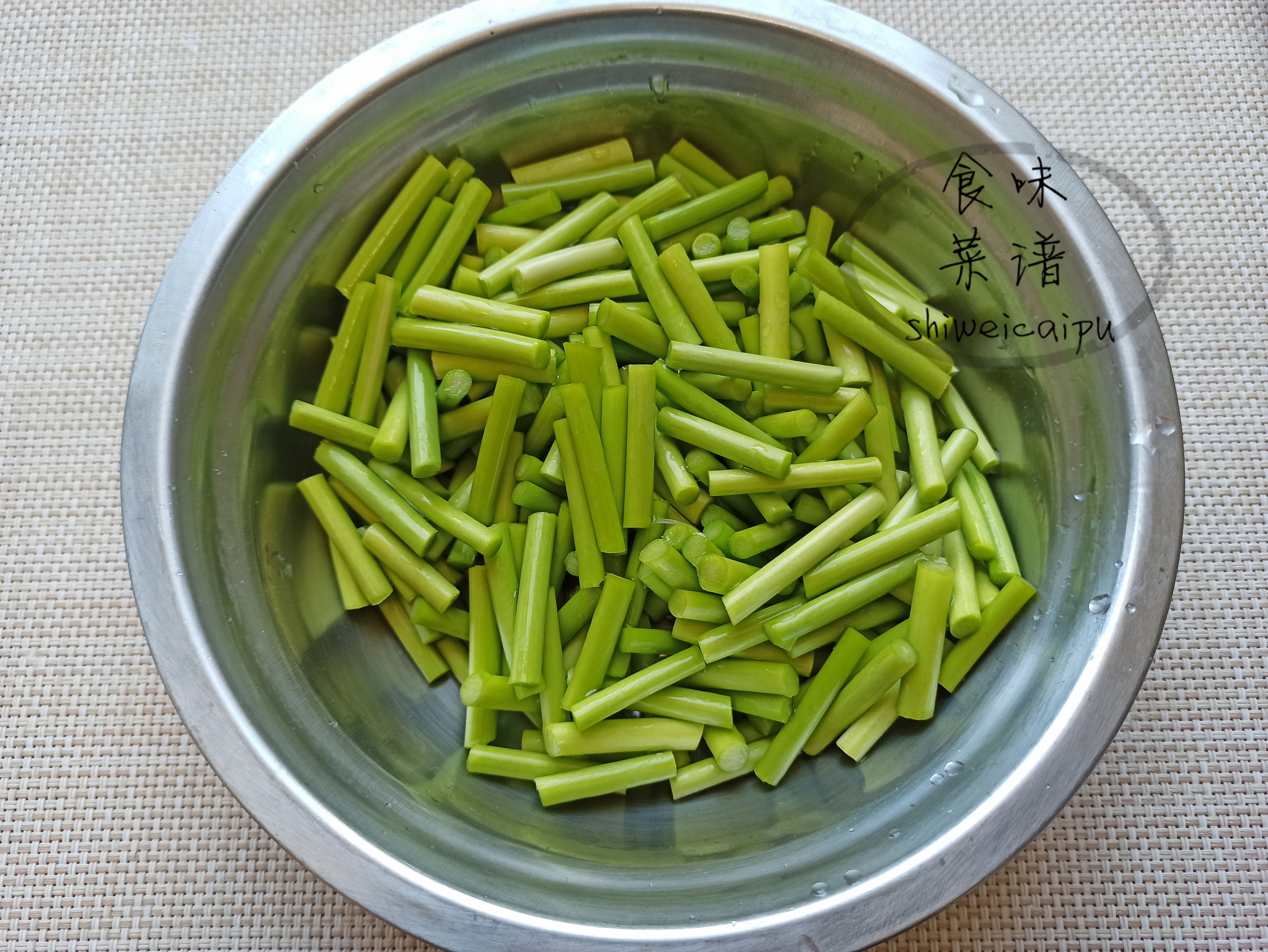 蒜苔的做法教程（教你6种鲜嫩营养的家常菜）