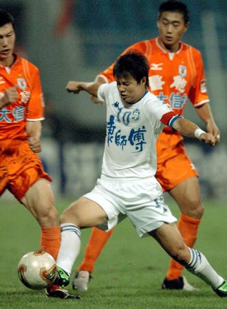 重温赛事-深圳半程冠军，鲁能第二，2004年中超联赛（第11轮）
