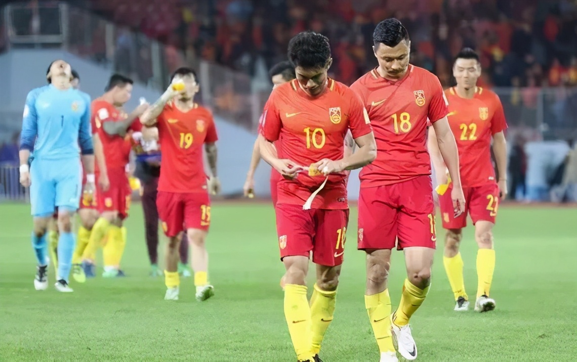 中超俱乐部训练热身赛有什么影响（对于男足国家训练队来说，推迟40场强强赛“有利有弊”）