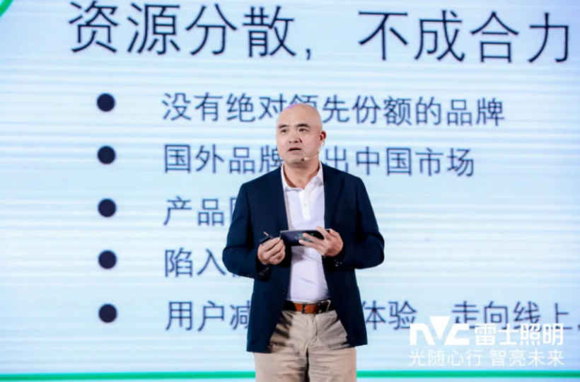 打破价格战魔咒，不做苦逼的砖头！这个中国品牌，做对了什么？